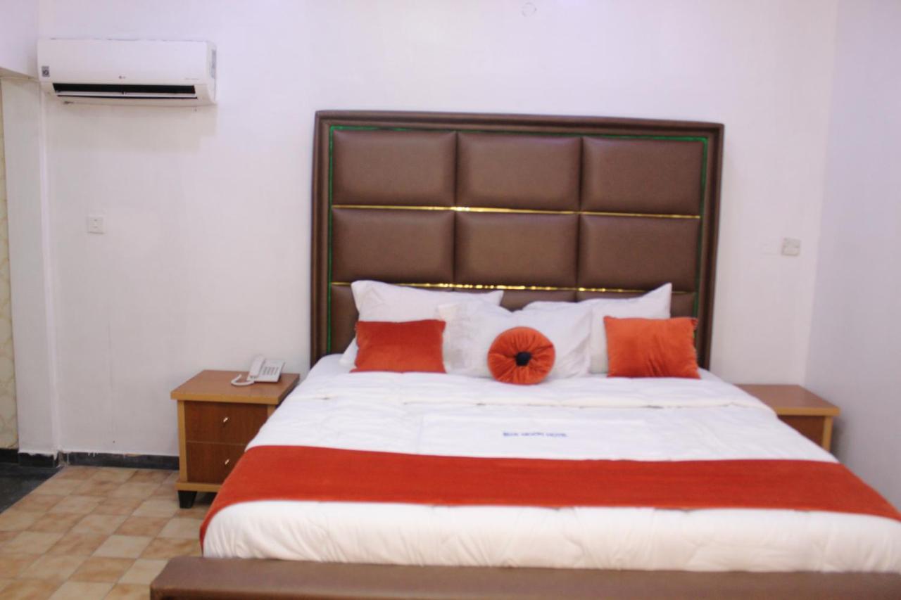 Blue Moon Hotels Victoria Island 라고스 외부 사진