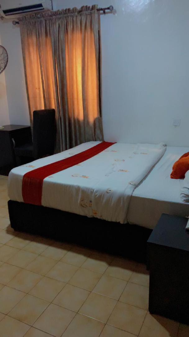 Blue Moon Hotels Victoria Island 라고스 외부 사진