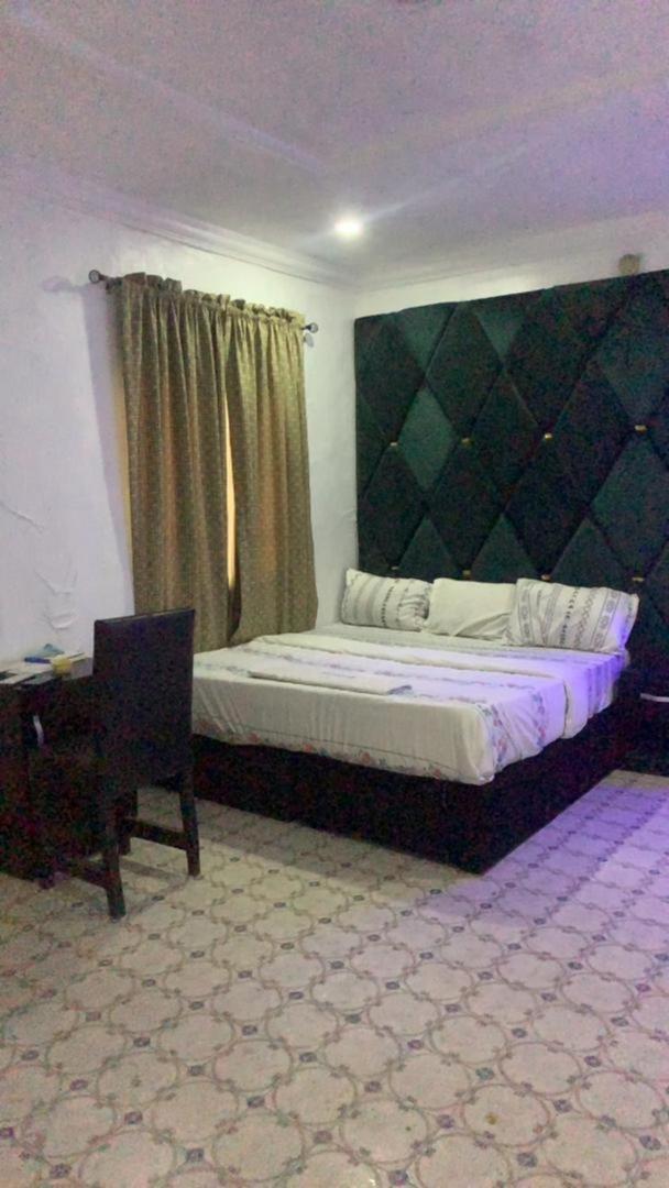 Blue Moon Hotels Victoria Island 라고스 외부 사진
