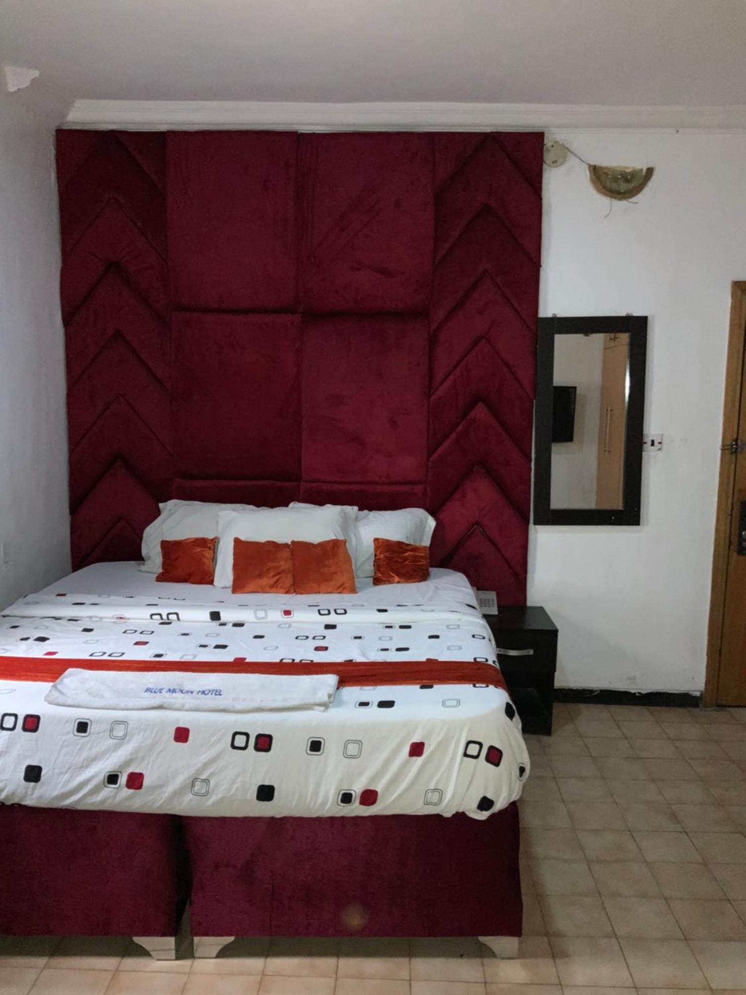 Blue Moon Hotels Victoria Island 라고스 외부 사진