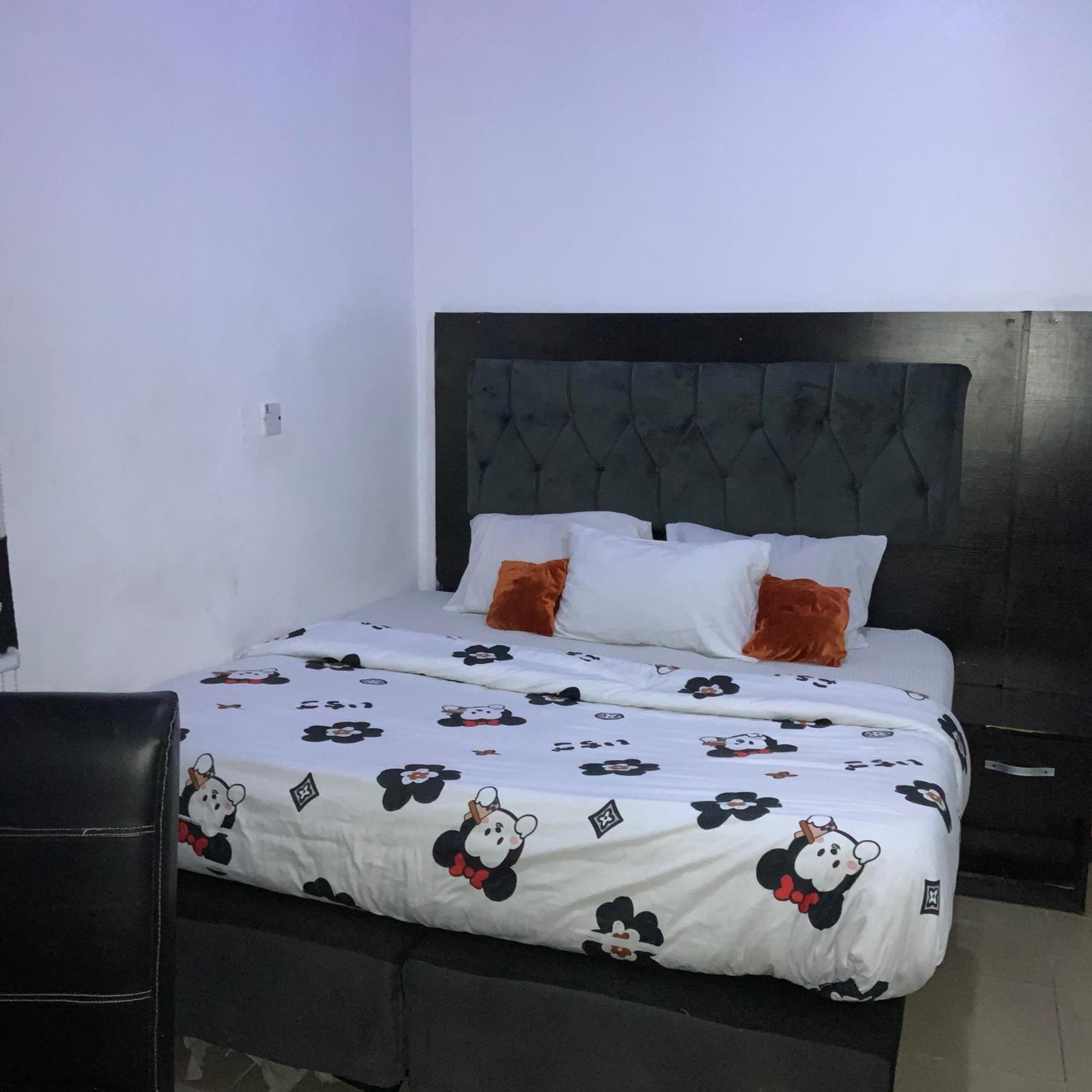 Blue Moon Hotels Victoria Island 라고스 외부 사진