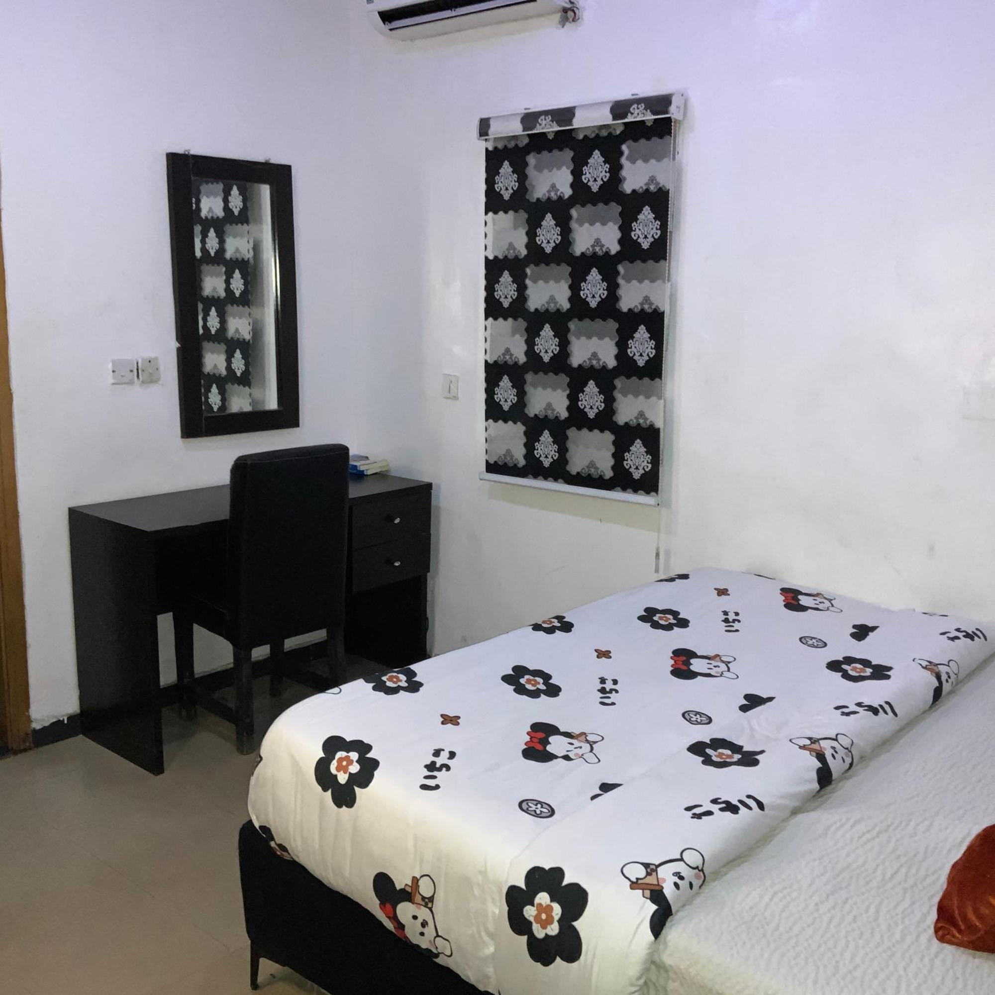 Blue Moon Hotels Victoria Island 라고스 외부 사진