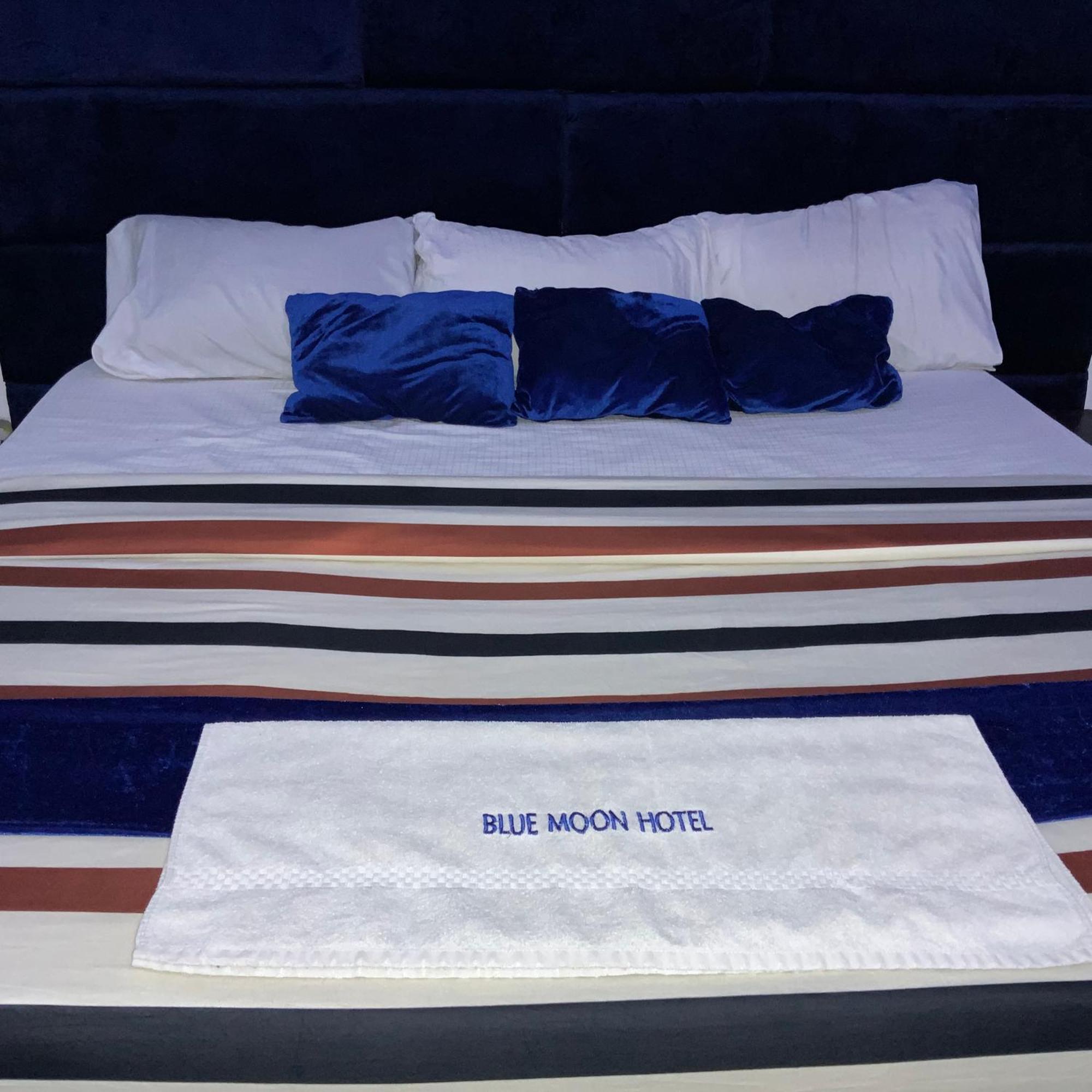 Blue Moon Hotels Victoria Island 라고스 외부 사진